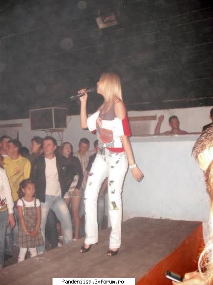 Ce crezi despre Denisa? - Clik pe poza pentru a mari iar pentru a copia - Forum-ul fanilor adevarati