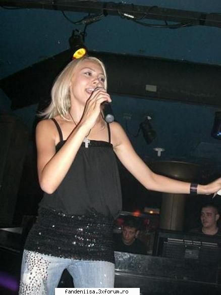 Ce crezi despre Denisa? - Clik pe poza pentru a mari iar pentru a copia - Forum-ul fanilor adevarati