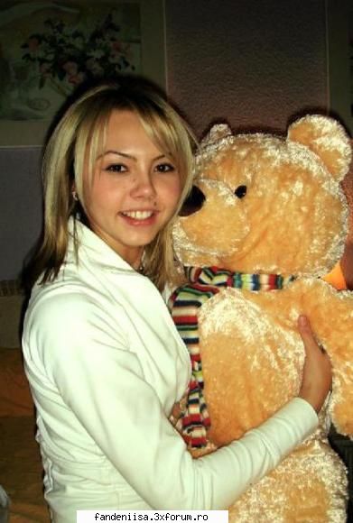 Ce crezi despre Denisa? - Clik pe poza pentru a mari iar pentru a copia - Forum-ul fanilor adevarati